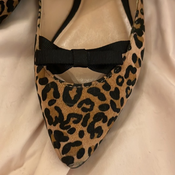 Lauren Conrad Cheetah Print Pointed Toe Flat with bow detail Size 9 - Picture 3 of 7